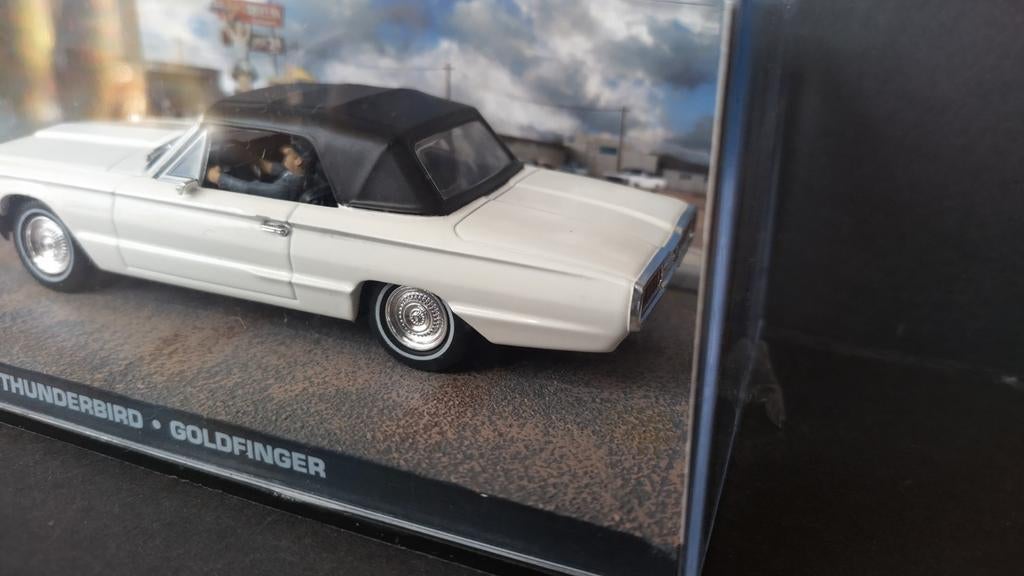 Ford Thunderbird 007 Goldfinger 1:43 James Bond Pol, Hobby en Vrije tijd, Modelauto's | 1:43, Overige merken, Auto, Verzenden