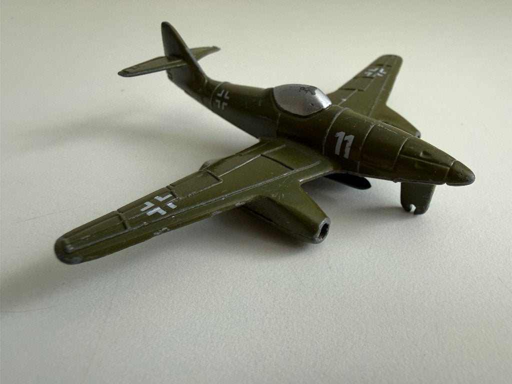 Vintage schaalmodelletje Messerschmitt Me-262 Schwalbe (A187, Hobby en Vrije tijd, Ophalen of Verzenden, Nieuw, Groter dan 1:72