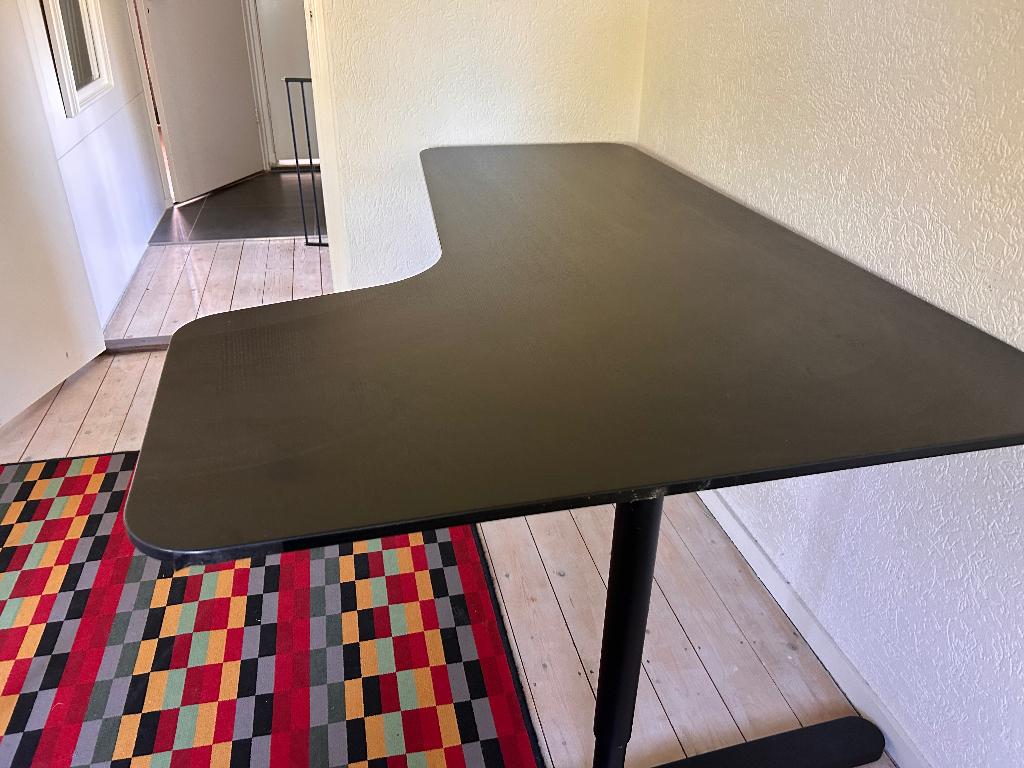 Zwart bureau IKEA, Ophalen, Zwart, 160 cm, In hoogte verstelbaar