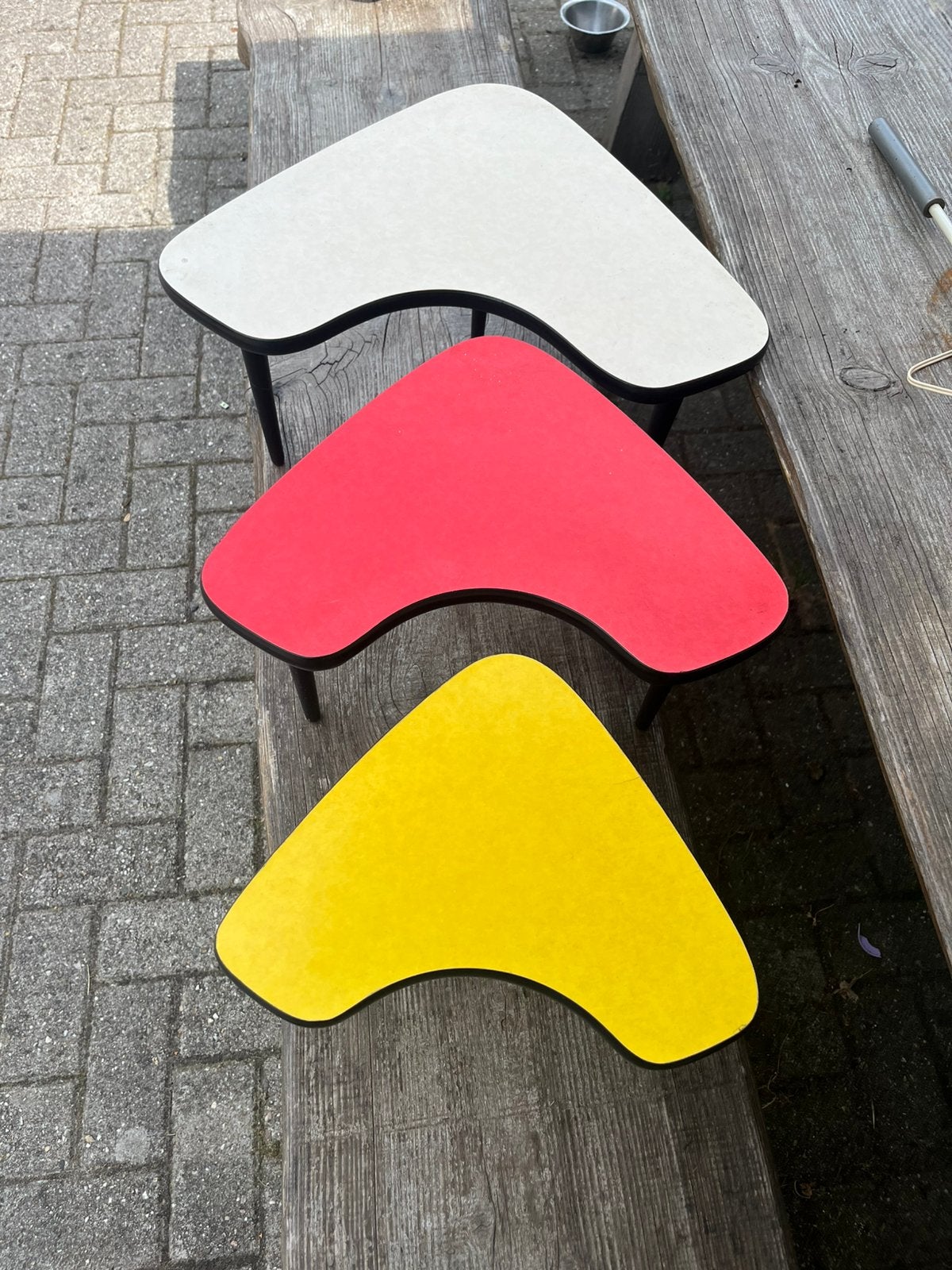 3 bijzettafels nesting mimi set rood vintage retro jaren 60, Ophalen of Verzenden, Huis en Inrichting