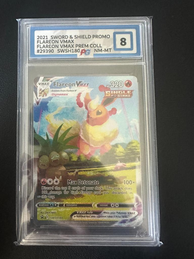Flareon swsh180, Hobby en Vrije tijd, Verzamelkaartspellen | Pokémon, Ophalen of Verzenden, Zo goed als nieuw