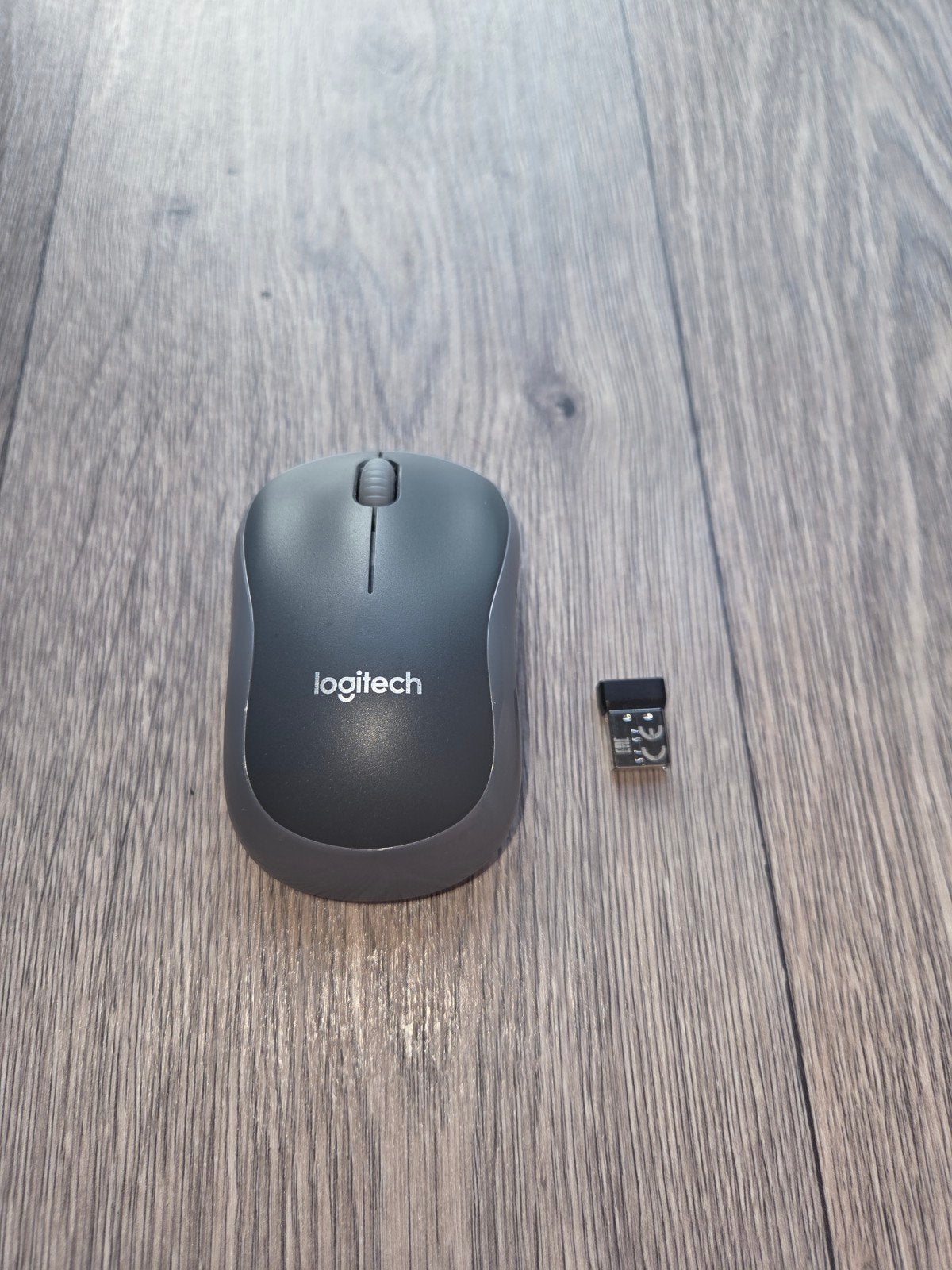 Logitech M185 Draadloze Muis, Computers en Software, Muizen, Muis, Logitech, Ophalen of Verzenden, Zo goed als nieuw