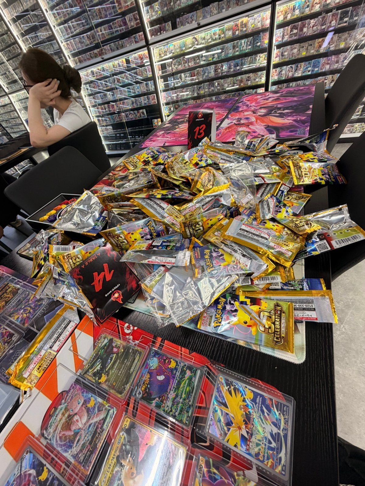 Pokémon Celebrations kaarten - Diverse zeldzame kaarten, Ophalen of Verzenden, Zo goed als nieuw, Meerdere kaarten, Foil