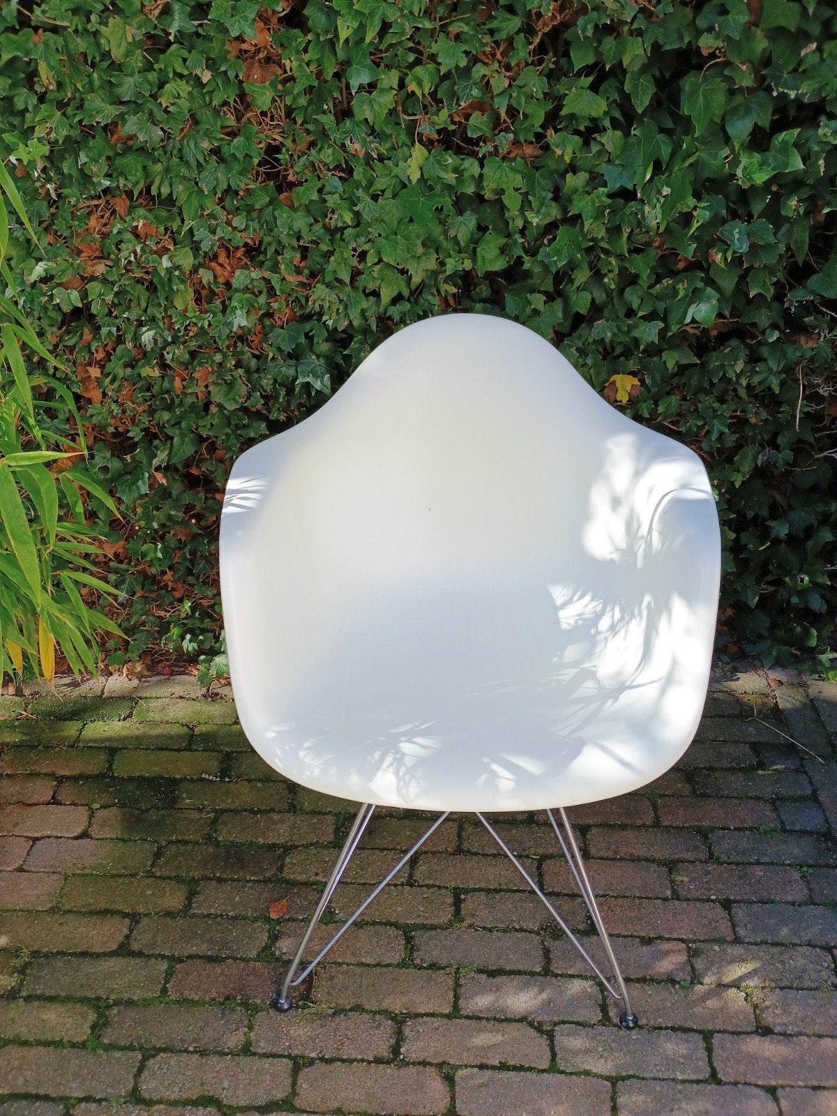 GRATIS Eames plastic chair wit (kopie Vitra)gratis ophalen, Ophalen of Verzenden