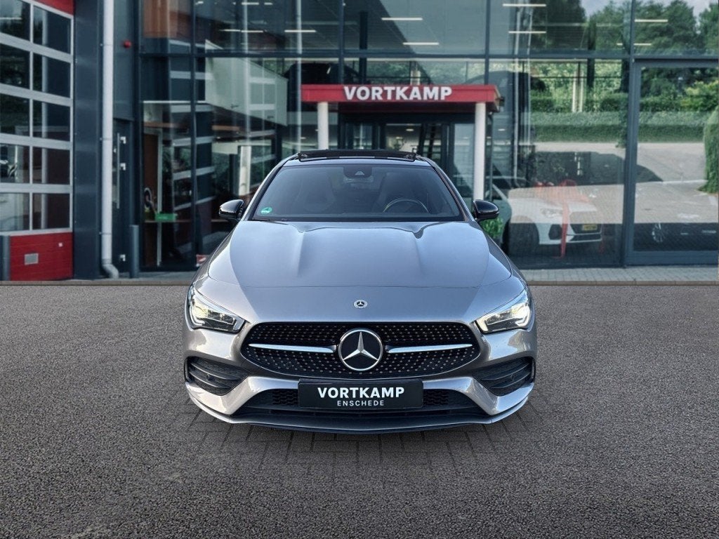 Mercedes-benz CLA-KLASSE CLA 180 AMG SHOOTING BRAKE PANO-DAK, CLA, Gebruikt, 4 cilinders, Met garantie (alle)