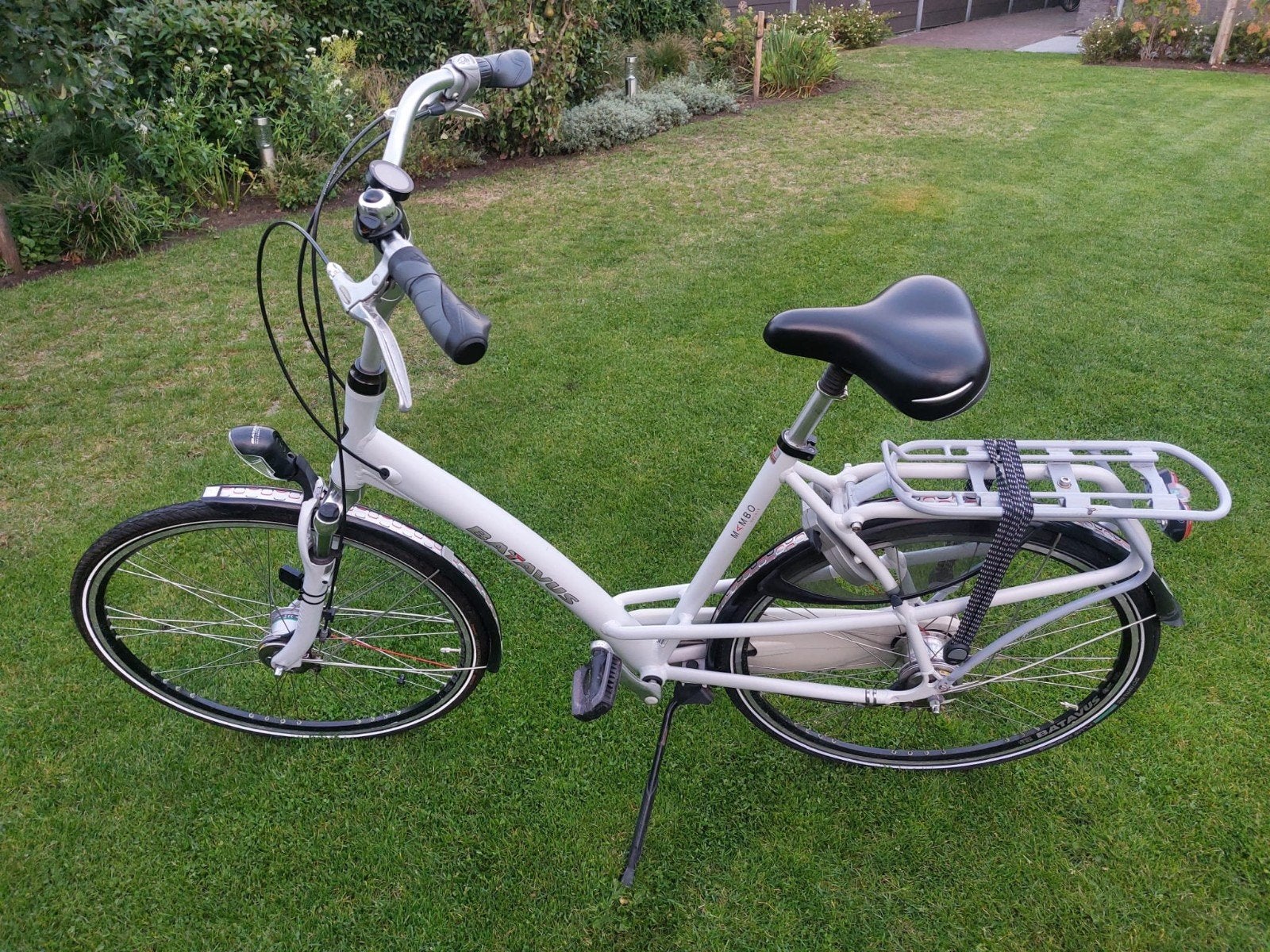 Foto 2 van batavus mambo fiets dames