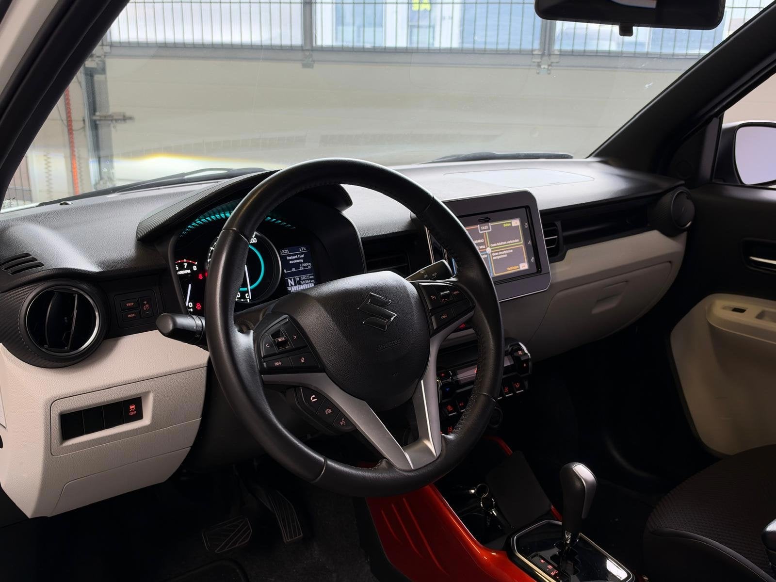Suzuki Ignis 1.2 Stijl Automaat, Navi, Camera, Carplay, Park, Dealer onderhouden, 4 cilinders, Wit, Origineel Nederlands