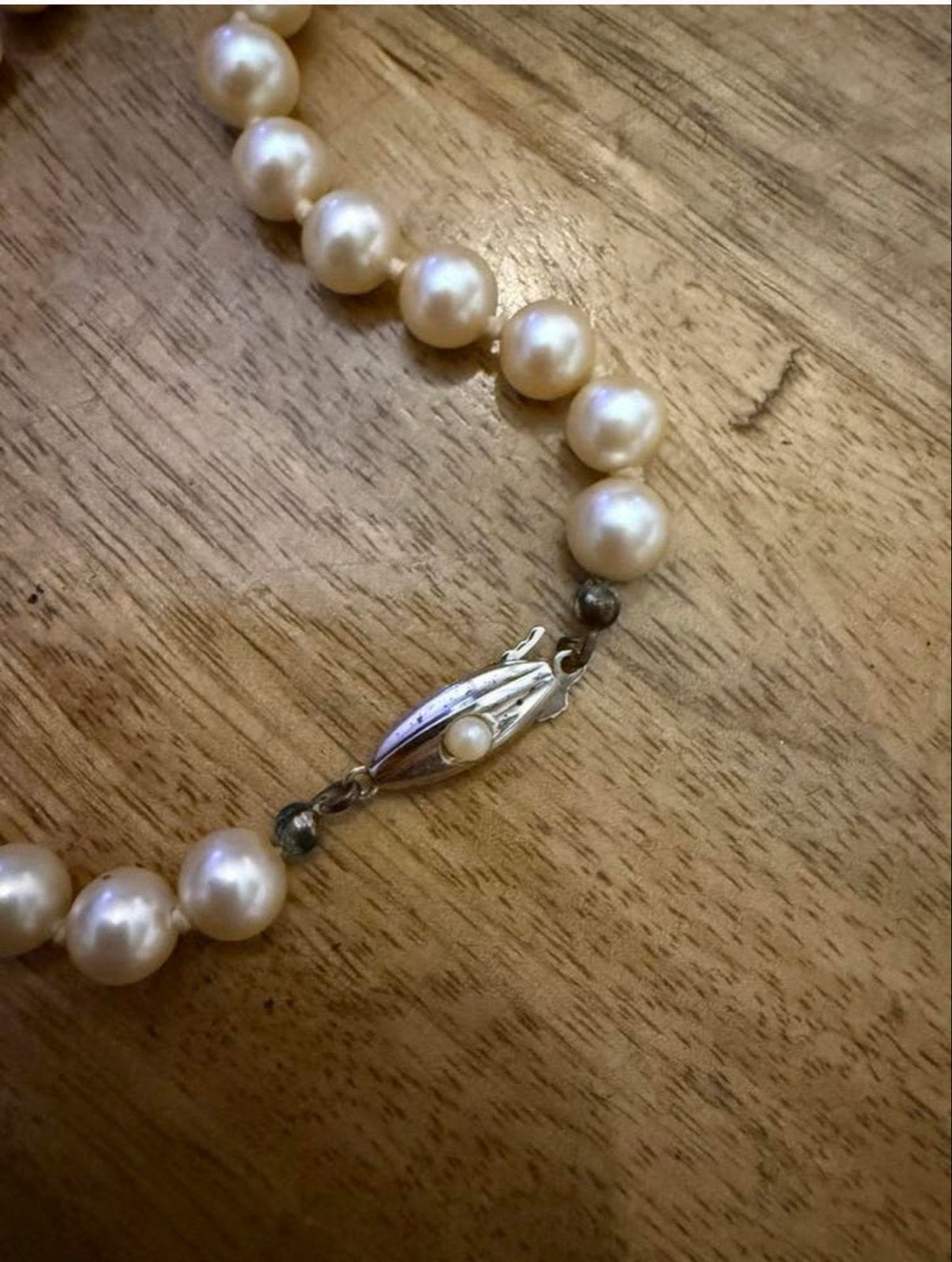 Elegante antieke parelketting met zilveren slotje, Ophalen of Verzenden, Zilver, Ketting, Met edelsteen