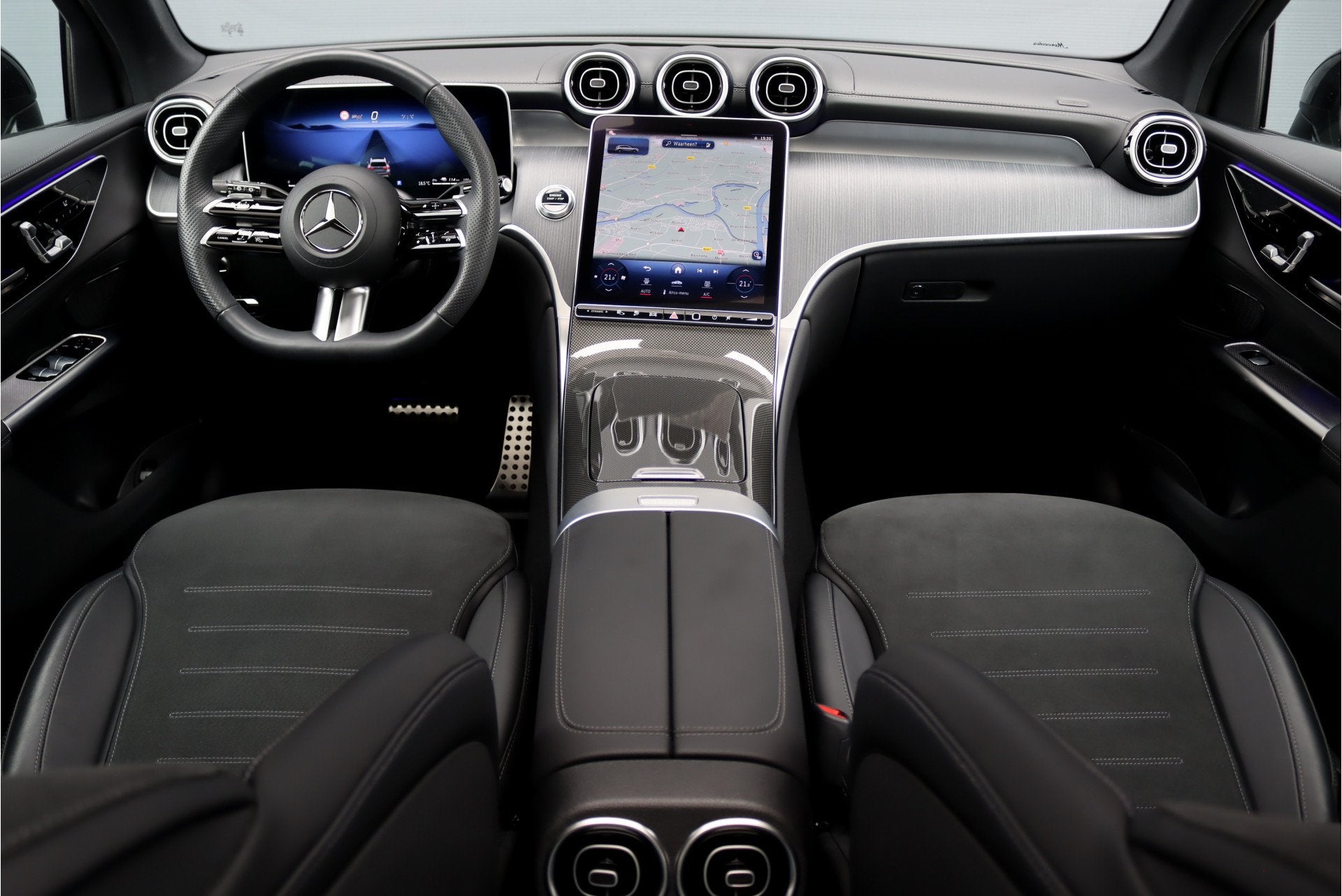 Mercedes-Benz GLC 400e 4MATIC AMG Line Aut9 | Distronic Pro, Auto's, Gebruikt, 4 cilinders, Blauw, Vierwielaandrijving