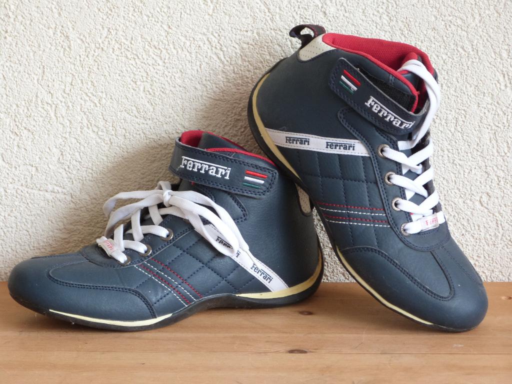 Ferrari hoge sneakers, Kinderen en Baby's, Kinderkleding | Schoenen en Sokken, Jongen of Meisje, Schoenen, Ophalen of Verzenden