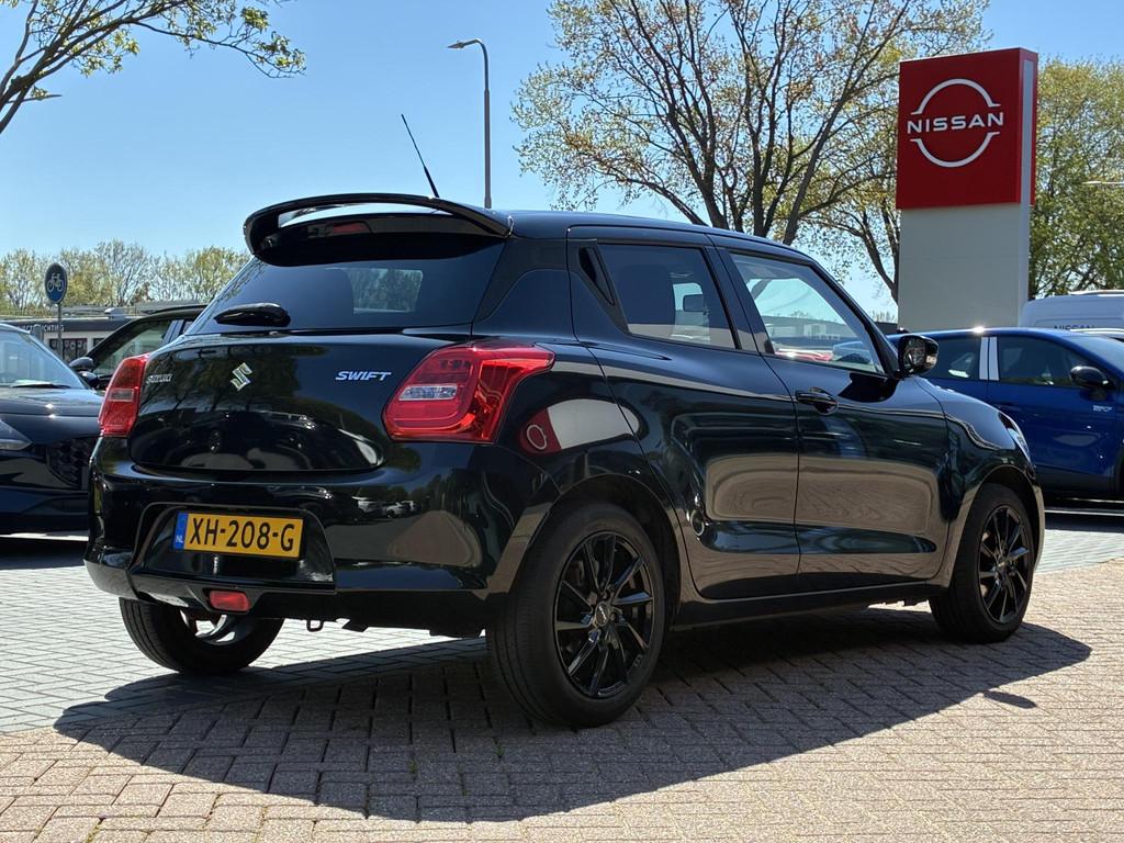 Suzuki Swift 1.0 Stijl Automaat 110PK | Achteruitrijcamera |, Auto's, Stof, Gebruikt, Euro 6, 400 kg