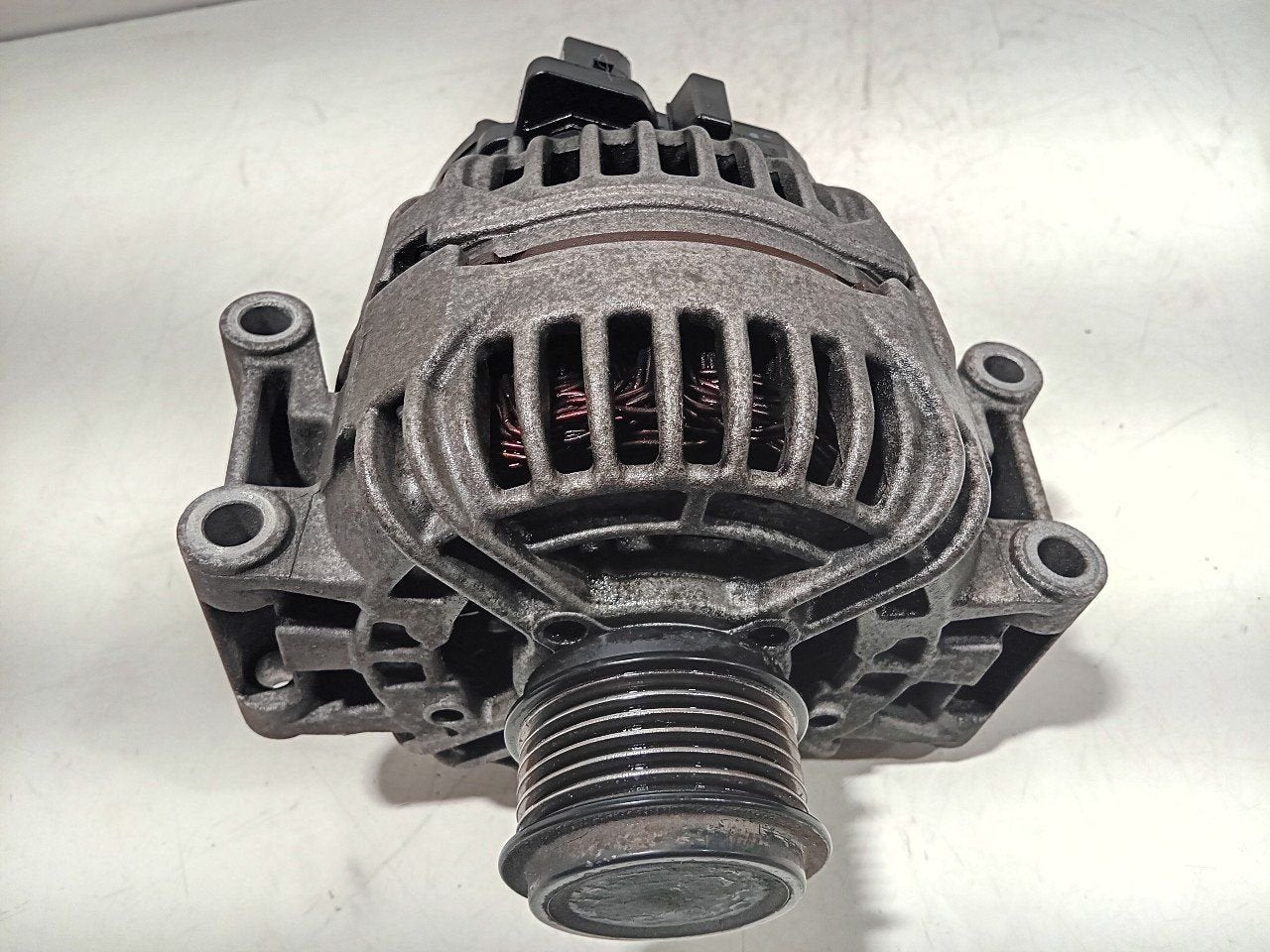 Dynamo Audi A4, Auto-onderdelen, Onderdelen@venauto.nl, Gebruikt, Ettenseweg 76, 4706 PB Roosendaal, The Netherlands, Herkomst onderdeel bekend