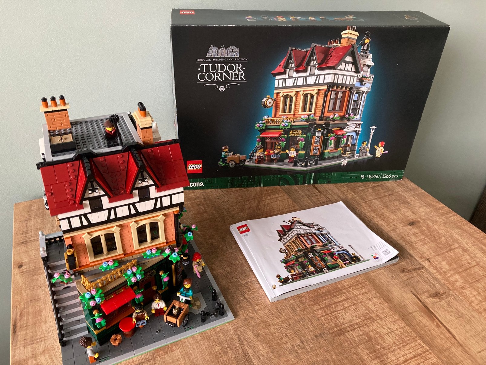 Lego 10350 Tudor Corner - Alleen afhalen, Ophalen, Zo goed als nieuw