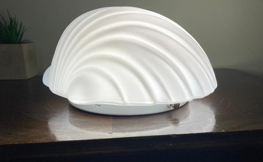 Vintage Glashutte Limburg schelp lamp opaal glas schelplamp., Huis en Inrichting, Ophalen of Verzenden, Zo goed als nieuw, Glas