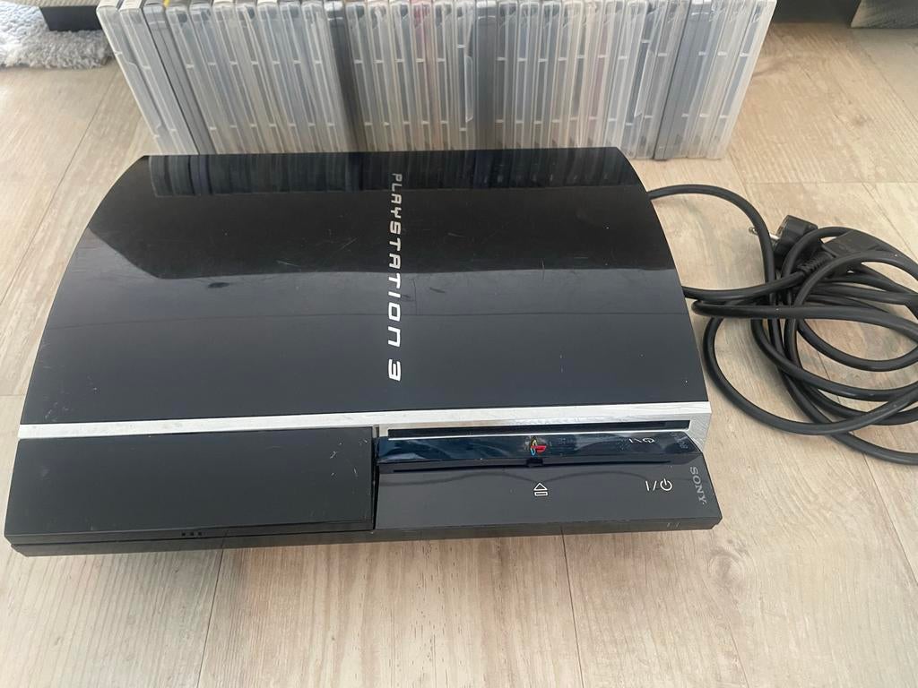 PlayStation 3 (zonder controllers) + diverse spellen, Spelcomputers en Games, Ophalen, Gebruikt, Vanaf 18 jaar, Overige genres