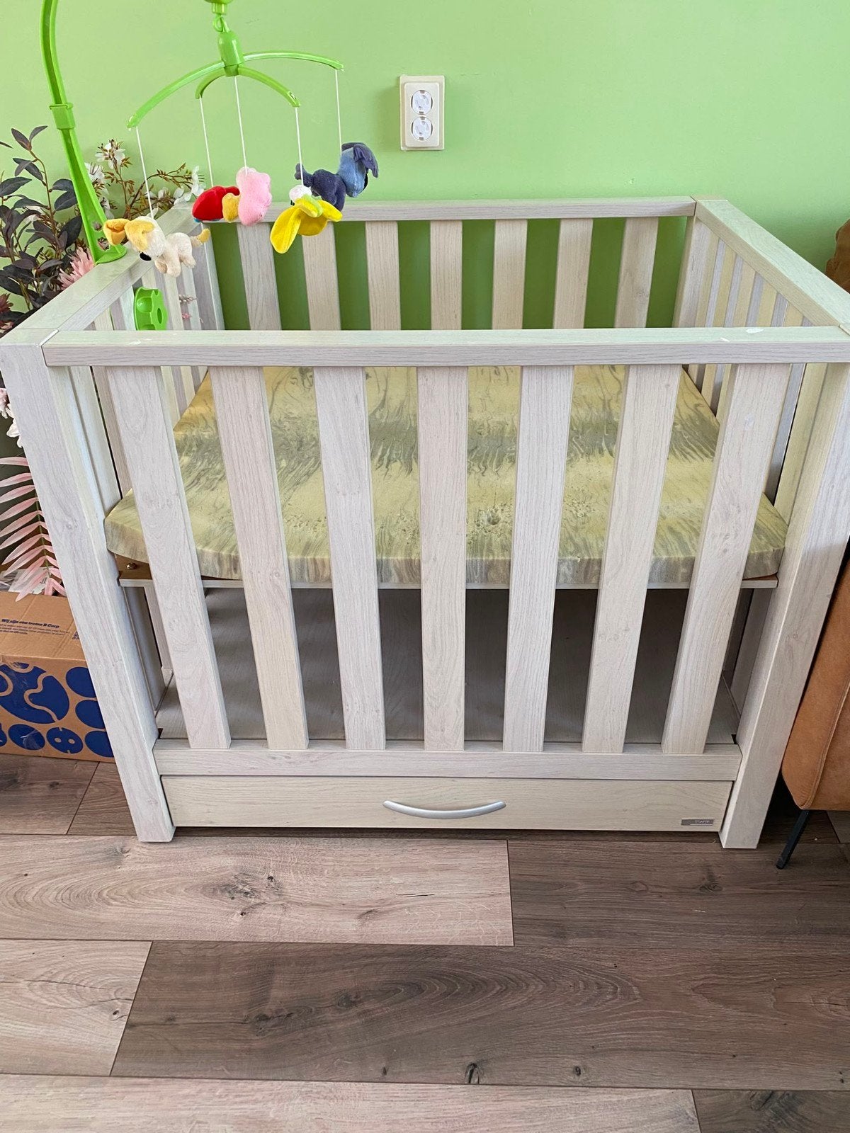Baby box 102x80x86 cm, Ophalen, Gebruikt