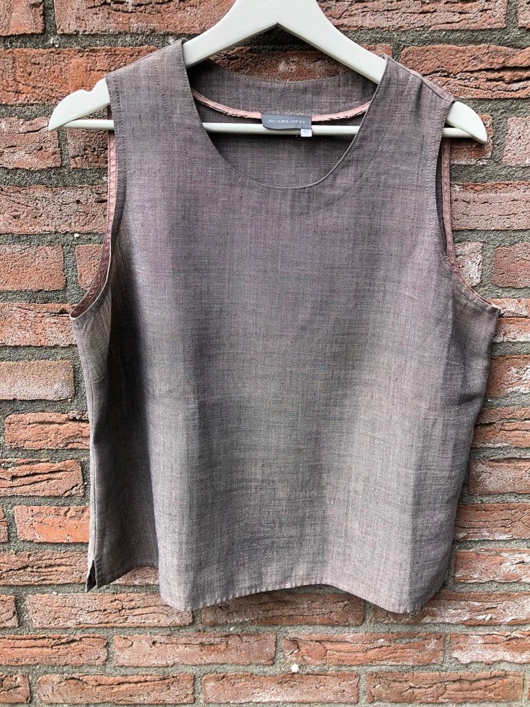 Dames topje maat 42 in beige-bruin, Kleding | Dames, Maat 42/44 (L), Ophalen of Verzenden, Zonder mouw, Gedragen