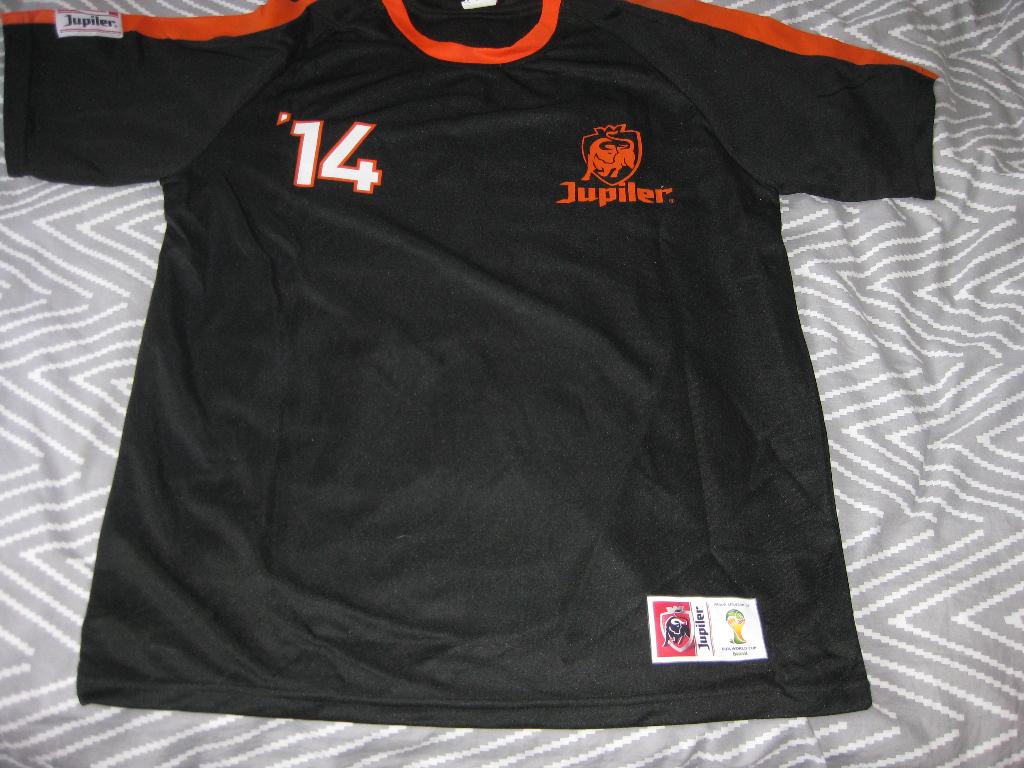 Jupiler Fifa World Cup Brasil, maat: L L, nieuw., Ophalen of Verzenden, Nieuw, Overige binnenlandse clubs, Shirt