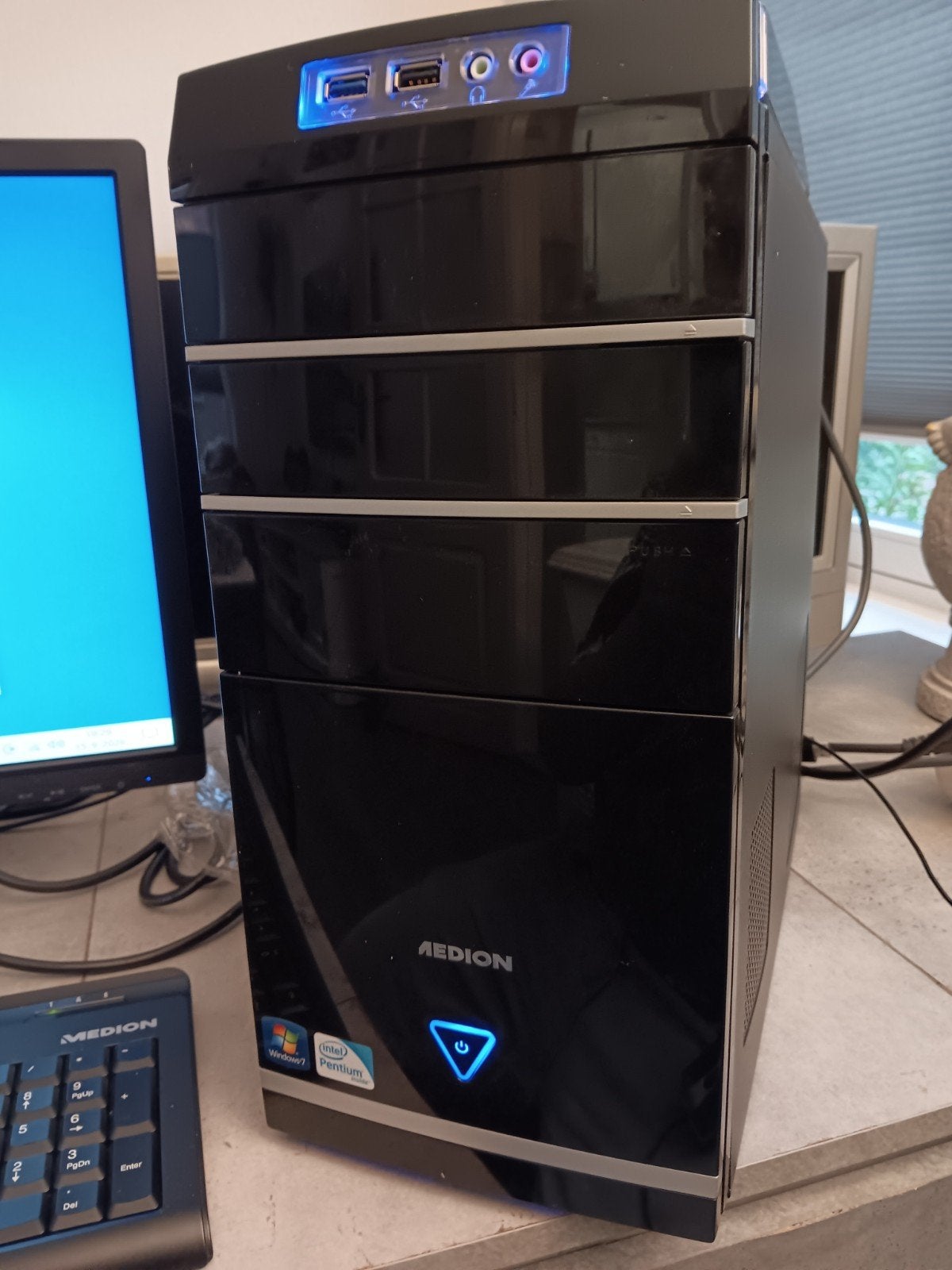 Medion Desktop PC met Nvidia GeForce 9500 met wifiGT, Computers en Software, Gebruikt, 2 tot 3 Ghz, Medion, Ophalen of Verzenden