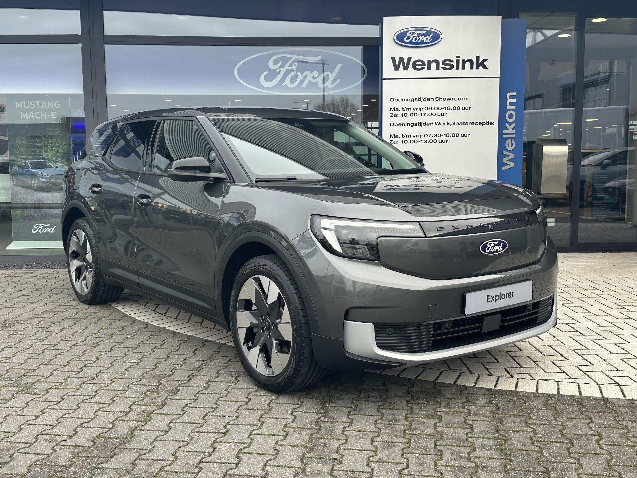 Ford Explorer Premium Extended Range RWD 77 kWh €3,500,- V, Auto's, Automaat, Achterwielaandrijving, Explorer, 572 km
