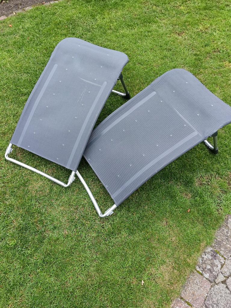 2 x Crespo R-215/40 voetensteun - Comfortabel en compact, Caravans en Kamperen, Kampeermeubelen, Ophalen, Campingstoel