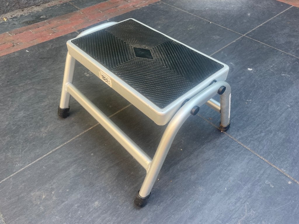 Opstapje voor caravan, Ophalen, Zo goed als nieuw
