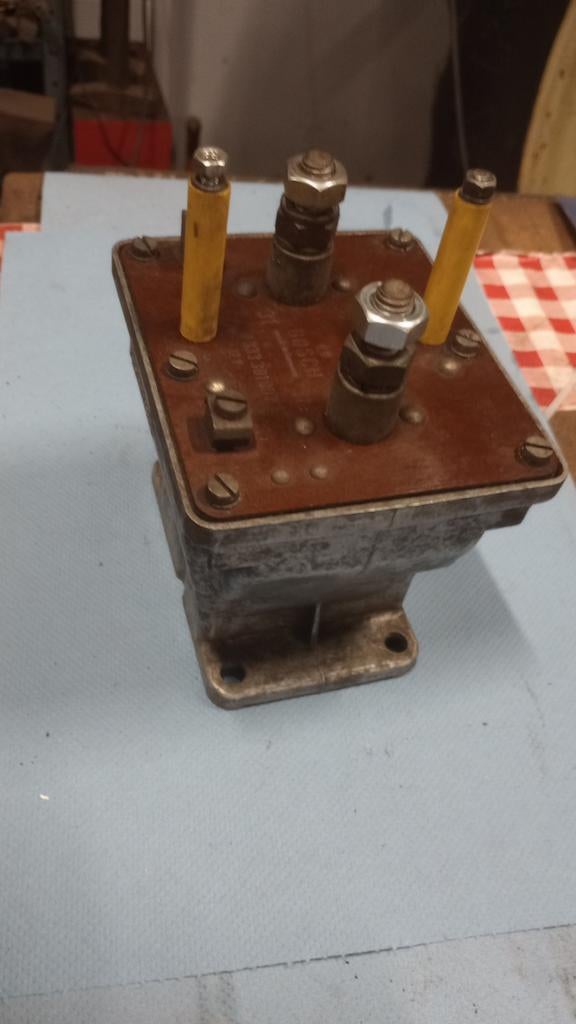 Relais Omvormer 12/24 Volt - Robuust en Betrouwbaar, Ophalen of Verzenden