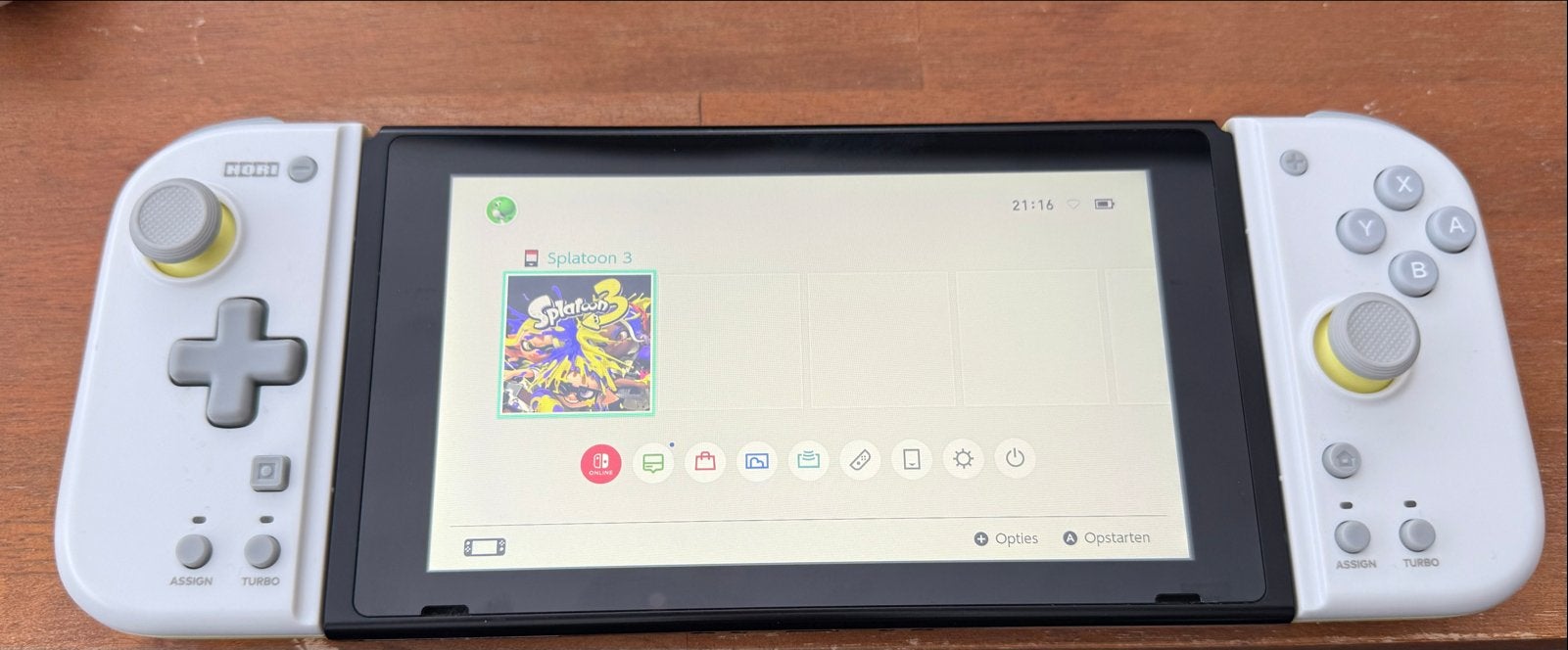 Nintendo Switch extra dock & 2 controllers lees omschrijving, Ophalen, Gebruikt, Met 2 controllers, Switch 2019 Upgrade
