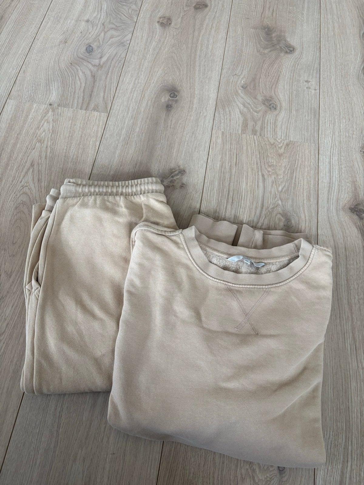 Clockhouse beige joggingpak (trui en broek), Ophalen of Verzenden, Zo goed als nieuw, Maat 36 (S), Beige