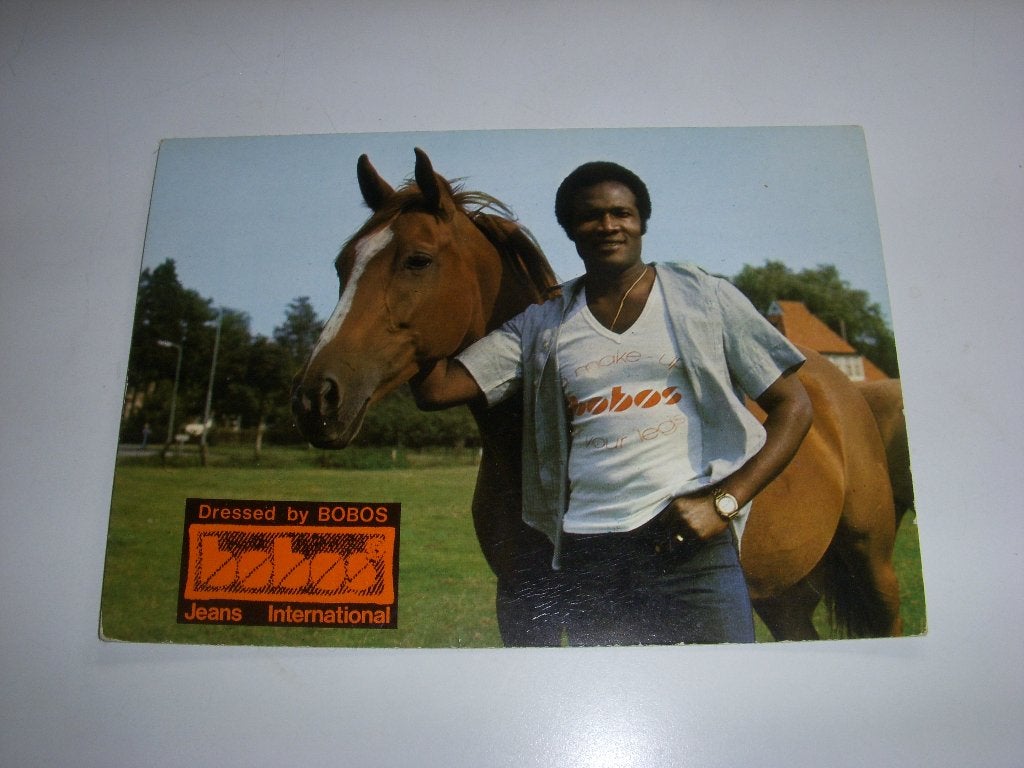 Promotiekaart van Oscar Harris reclame voor Bobos jeans, Ophalen of Verzenden, Gebruikt, Foto of Kaart