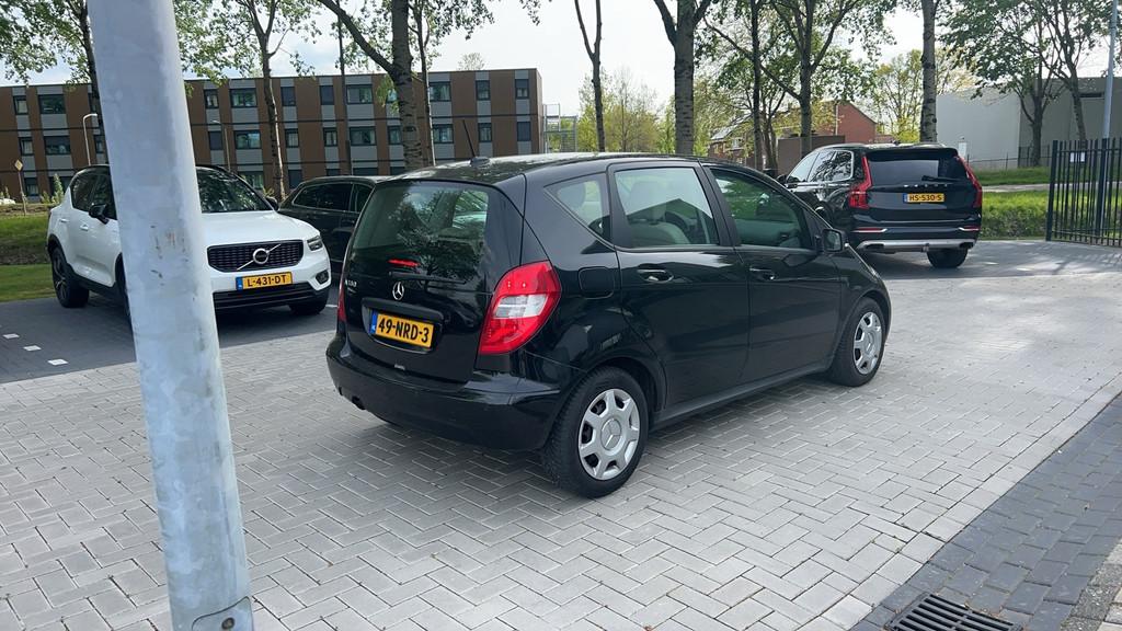 Mercedes-Benz A-klasse 160 Automaat 1e eig. Airco Cruise PDC, Euro 5, Beige, Zwart, Origineel Nederlands