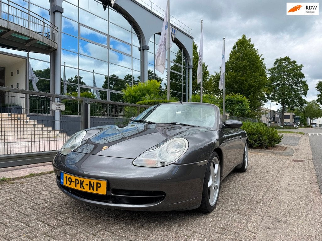 Porsche 911 Cabrio 3.4 Carrera aut 133981 km Nieuwstaat !, Auto's, Achterwielaandrijving, Gebruikt, Zwart, Cabriolet