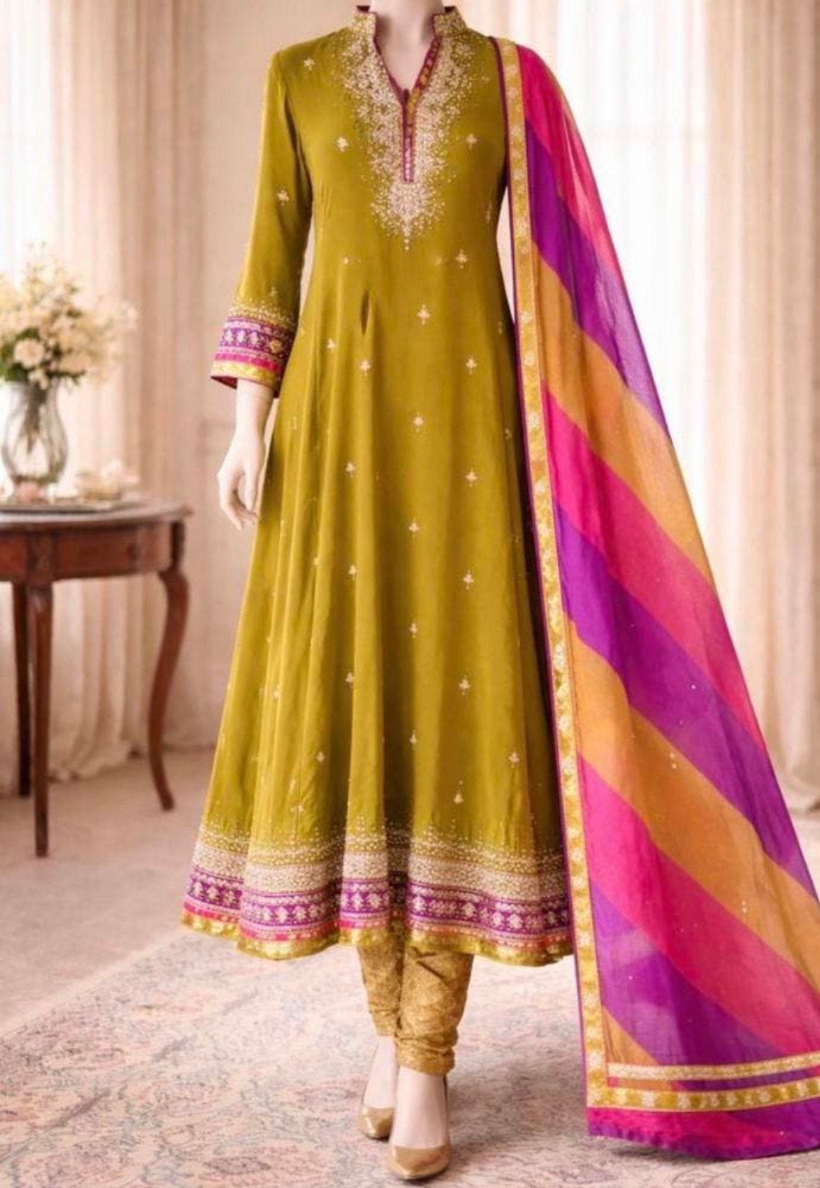Indian/pakistani Anarkali dress. Maat S/M, Kleding | Dames, Gelegenheidskleding, Ophalen of Verzenden, Zo goed als nieuw, Maat 38/40 (M)