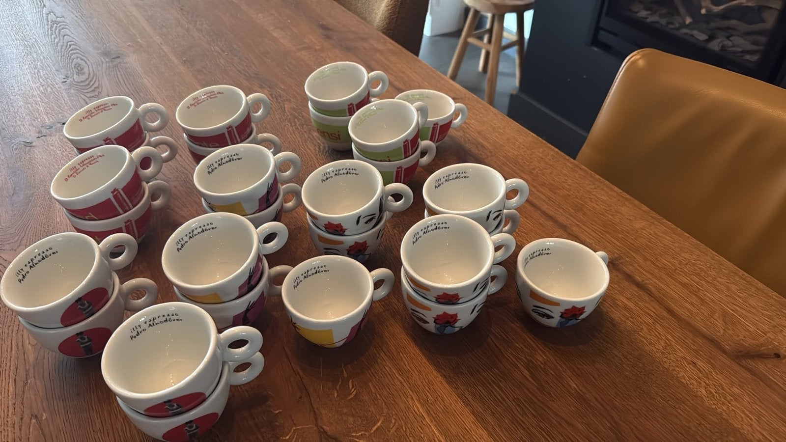 39 Illy espresso kopjes - 5 verschillende designs, Ophalen, Zo goed als nieuw, Overige stijlen, Illy