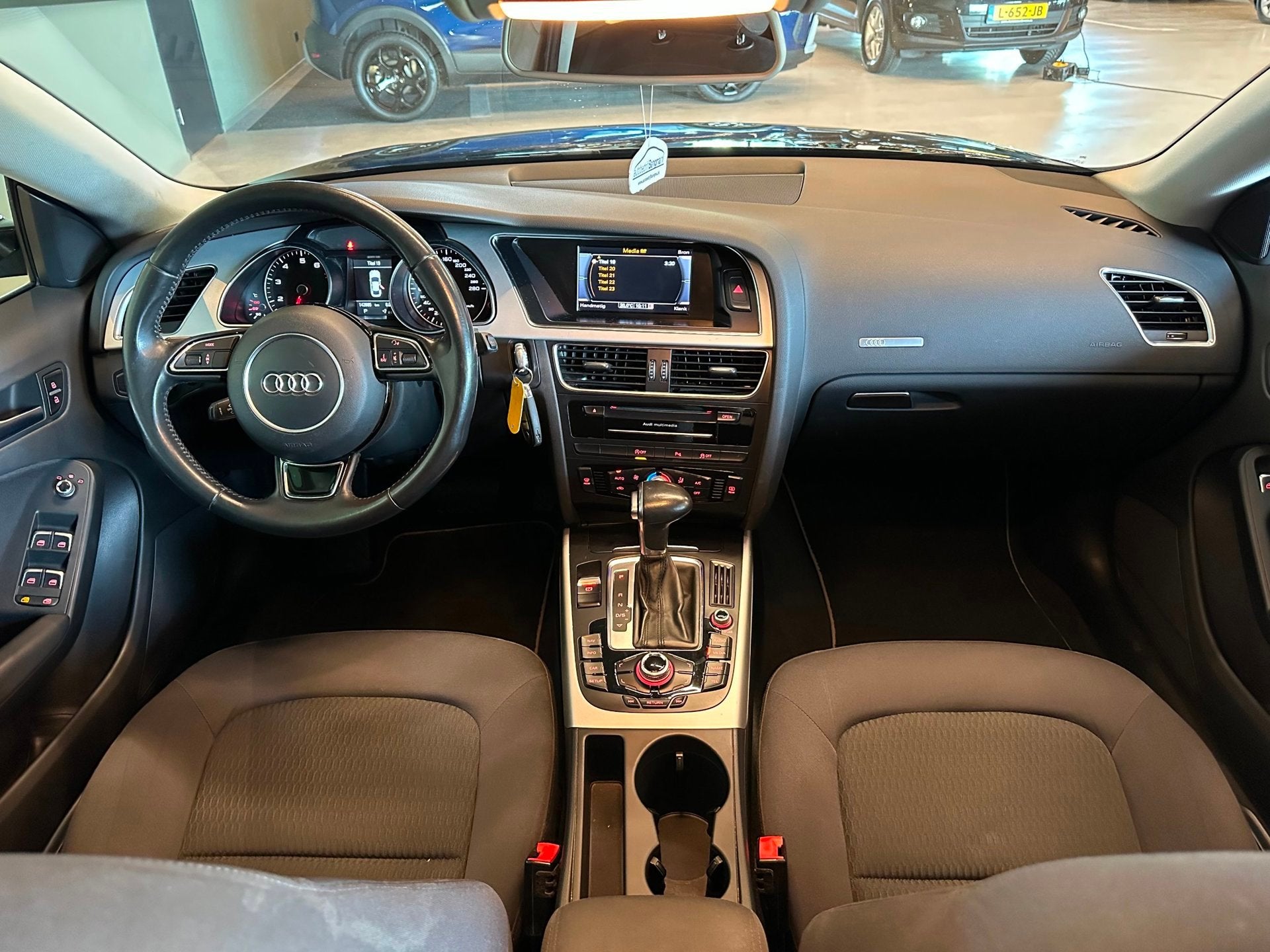 Audi A5 Sportback 1.8 TFSI AUTOMAAT SPORT EDITION S-LINE|CLI, Stof, Gebruikt, 4 cilinders, Met garantie (alle)