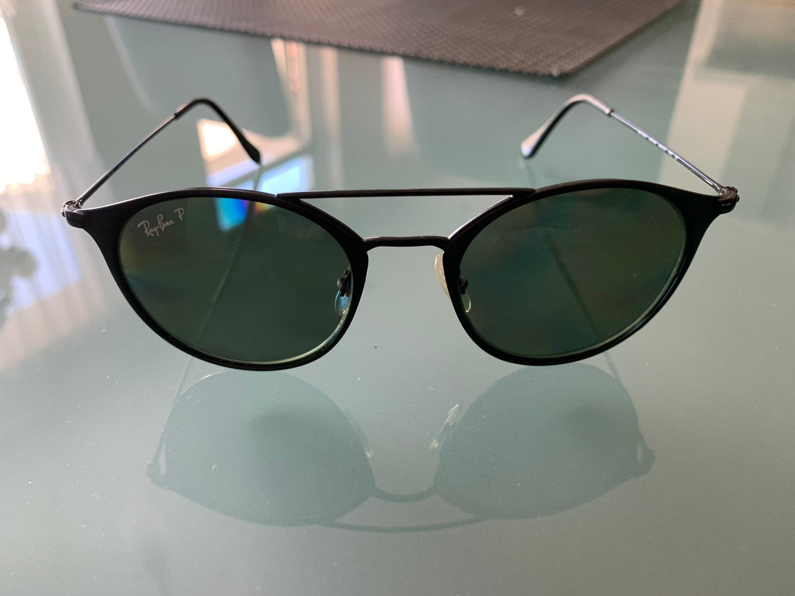 Ray-Ban Erika classic Dames, Sieraden, Tassen en Uiterlijk, Ophalen, Zonnebril, Zwart, Zo goed als nieuw