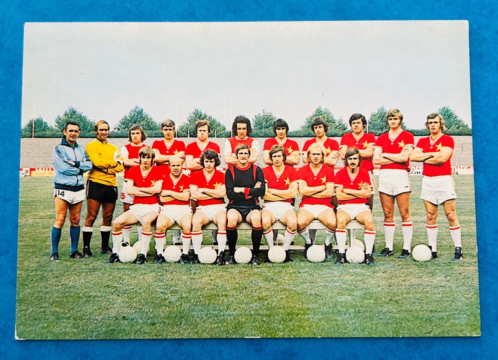 M.V.V. Maastricht - Elftalkaart - 1973, Verzamelen, Ophalen of Verzenden, Zo goed als nieuw, Overige binnenlandse clubs, Spelerskaart