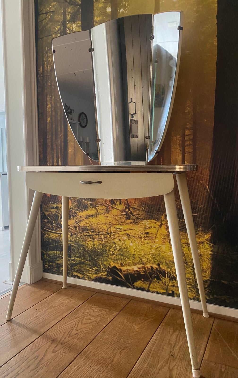 Vintage kaptafel met drieluik spiegel - jaren ‘50/‘60, Huis en Inrichting, Tafels | Kaptafels, Ophalen, Gebruikt, 50 tot 100 cm