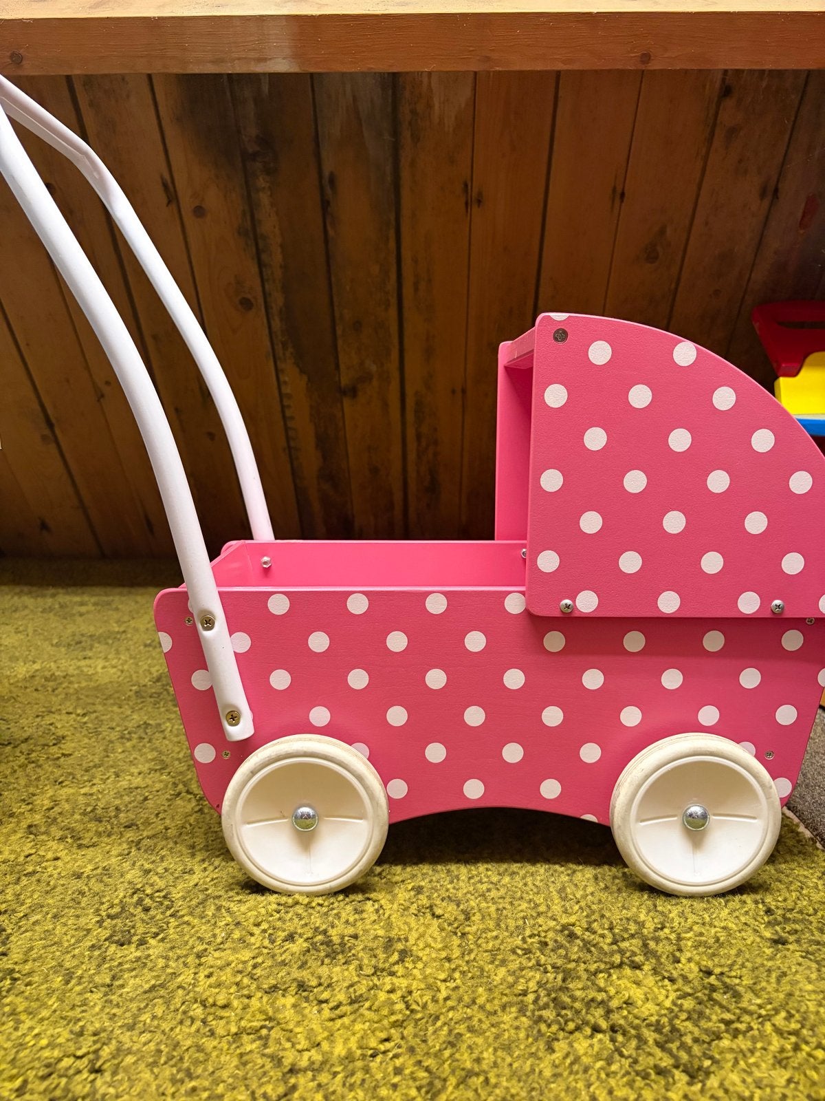 Roze houten poppenwagen met witte stippen, Ophalen, Gebruikt, Overige typen