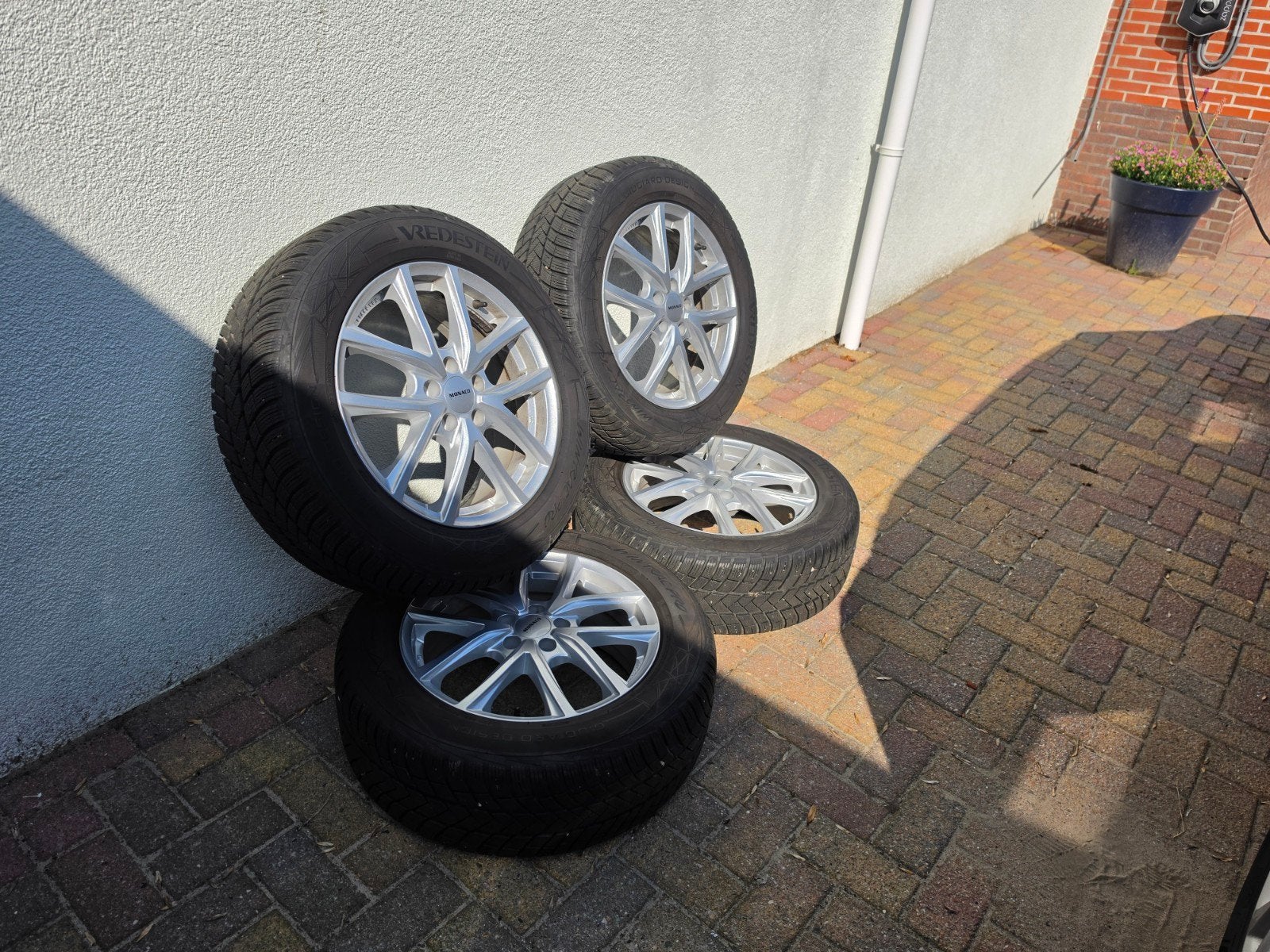 Ford Kuga velgen met winterbanden, Ophalen, Banden en Velgen, 17 inch, Winterbanden
