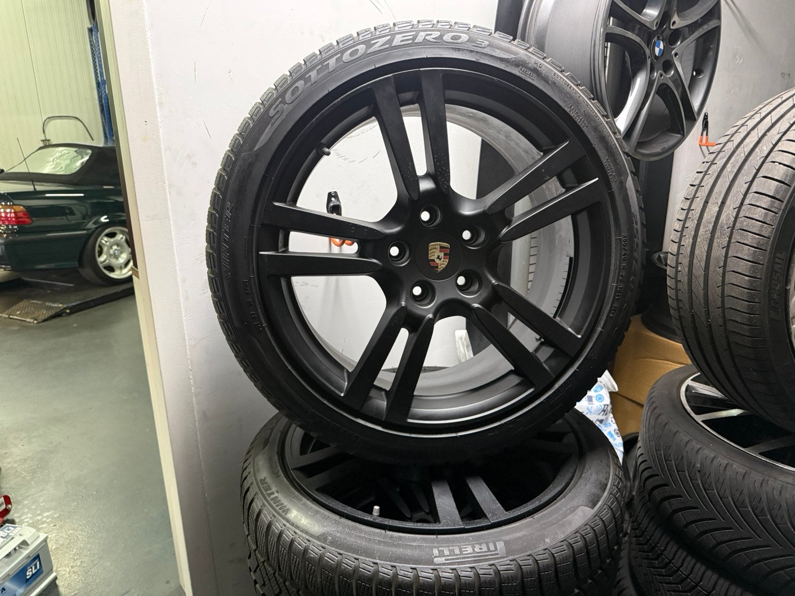 20 inch Porsche Panamera 5x130 winterset 8MM+, Gebruikt, 285 mm, Banden en Velgen, Personenwagen