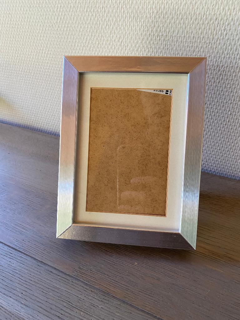 Moderne fotolijst / Box-frame - zilverkleurig – 3,5 cm dik, Ophalen of Verzenden, Gebruikt