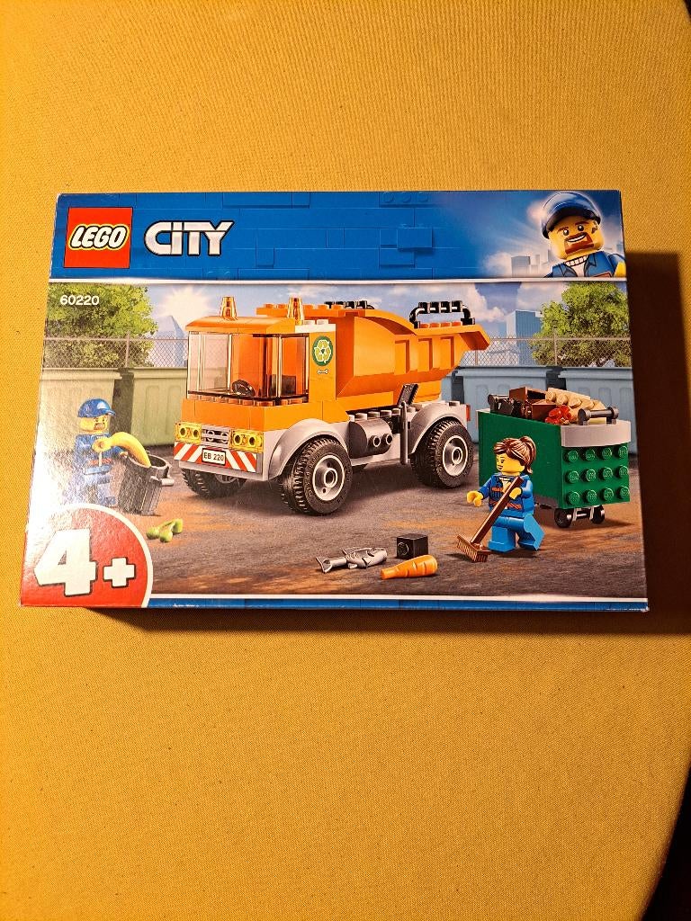 LEGO City Vuilniswagen 60220, Ophalen of Verzenden, Zo goed als nieuw, Complete set, Lego