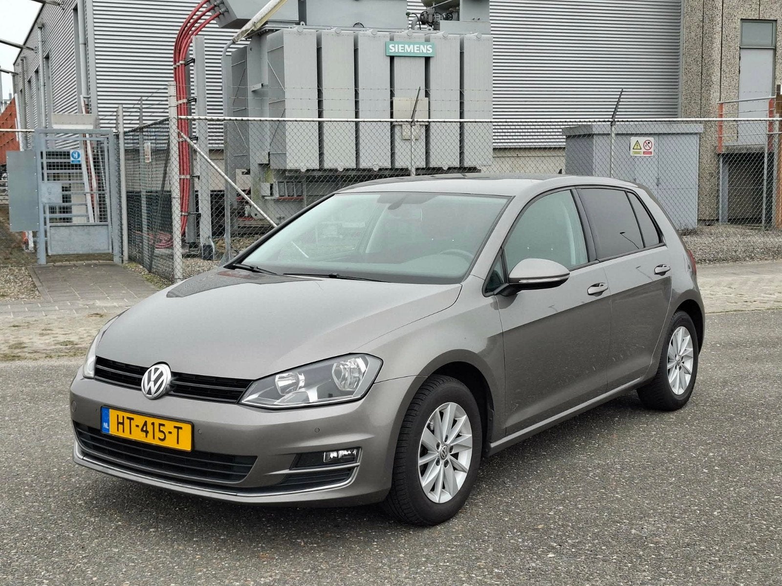 Volkswagen Golf 1.4 TSI Highline 5D 2016 Grijs 2e eigenaar, 4 cilinders, Handgeschakeld, 1400 cc, Onderhoudsboekje