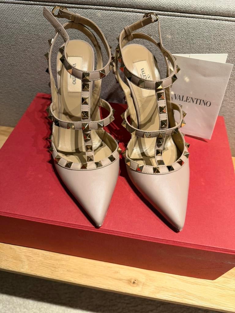 Valentino garavani rockstud hakken, Ophalen of Verzenden, Gebruikt