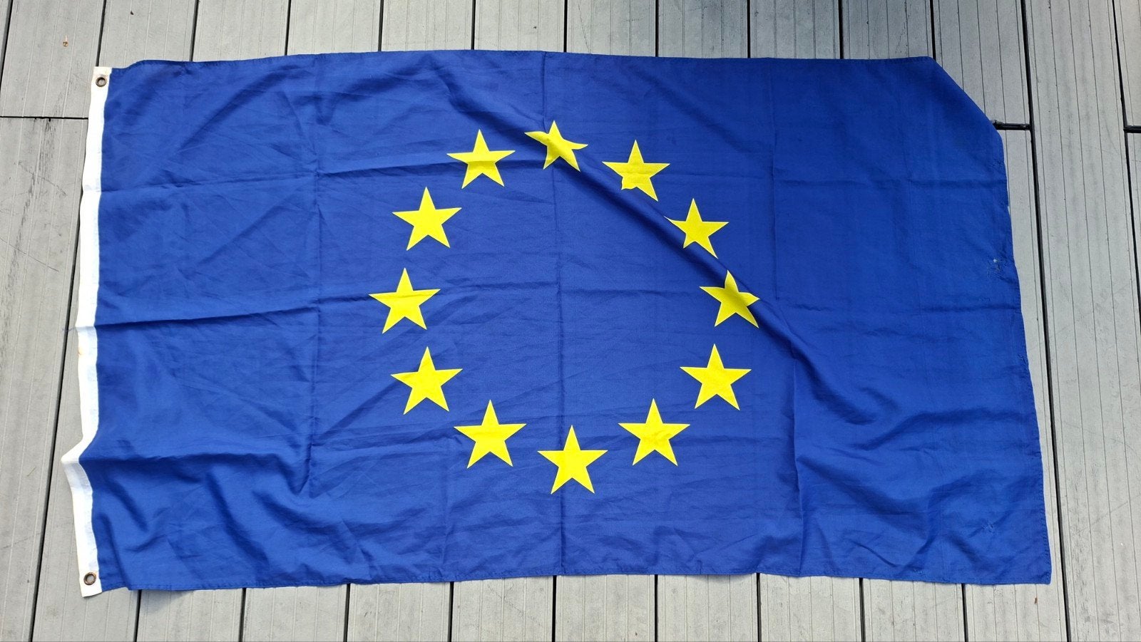 Europese vlag, Ophalen, Gebruikt