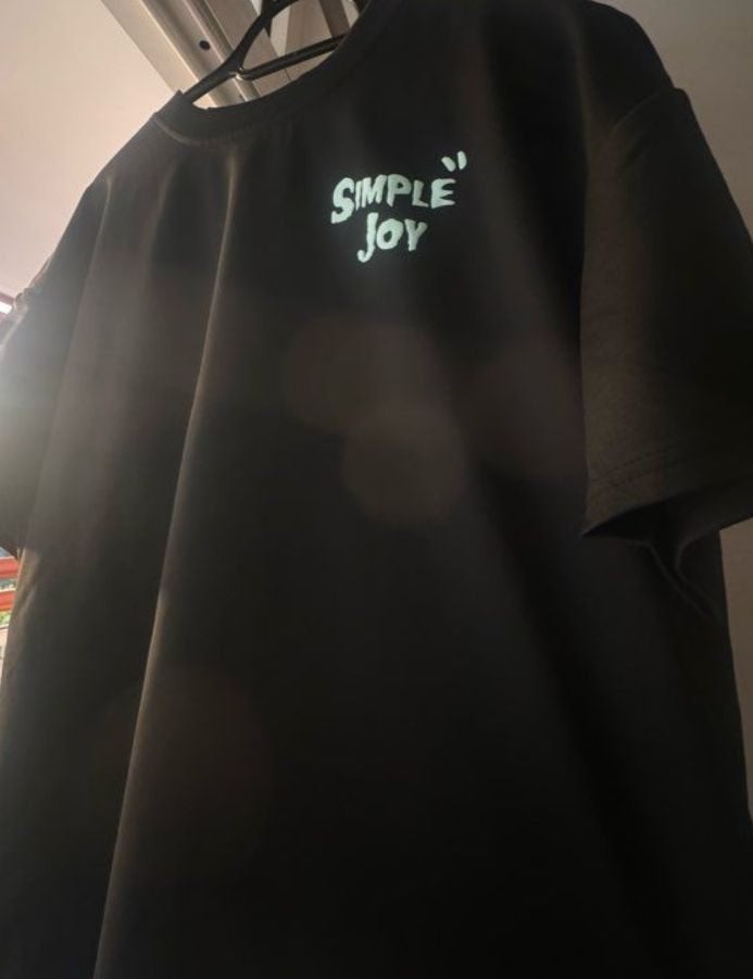zwart t-shirt "SIMPLE JOY", Kleding | Dames, T-shirts, Zwart, Zo goed als nieuw, Korte mouw, Ophalen