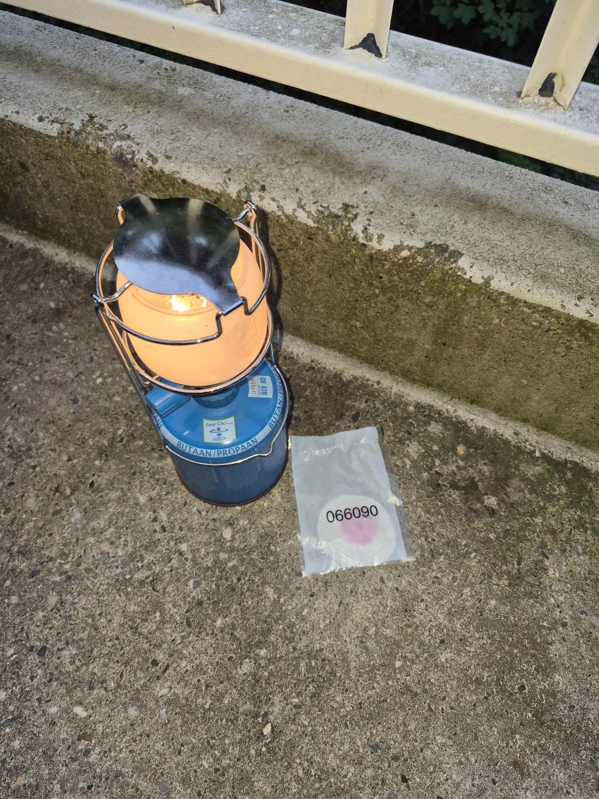 Campinggas lamp met gasfles, Ophalen, Gebruikt