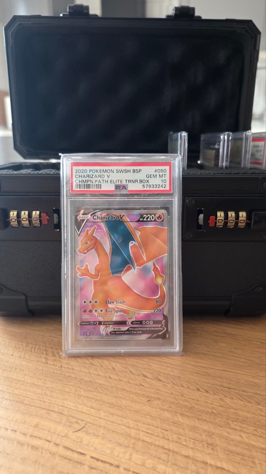 PSA 10 Charizard V 2020 Pokémon SWSH BSP Champion's Path, Hobby en Vrije tijd, Verzamelkaartspellen | Pokémon, Ophalen of Verzenden