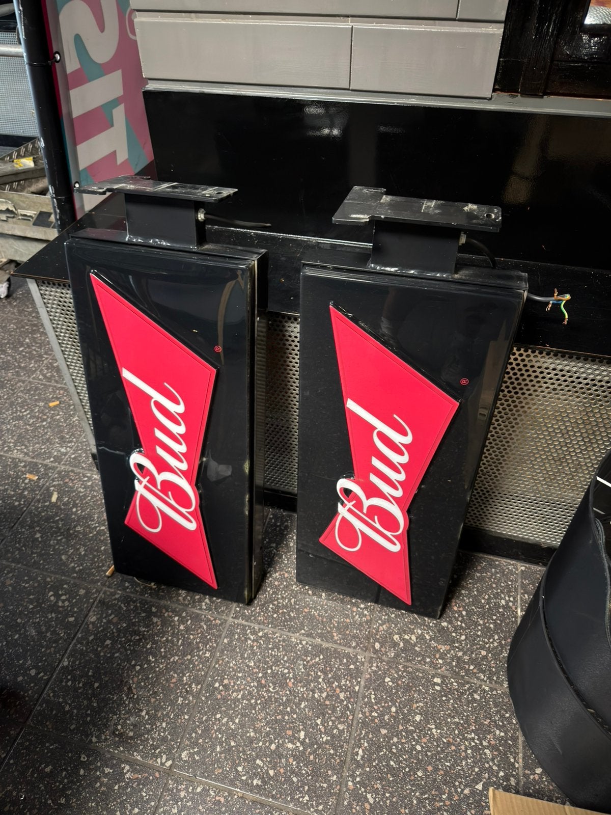 Originele Budweiser lichtbakken | Horeca reclame | Set van 2, Ophalen, Gebruikt, Reclamebord, Plaat of Schild, Overige merken